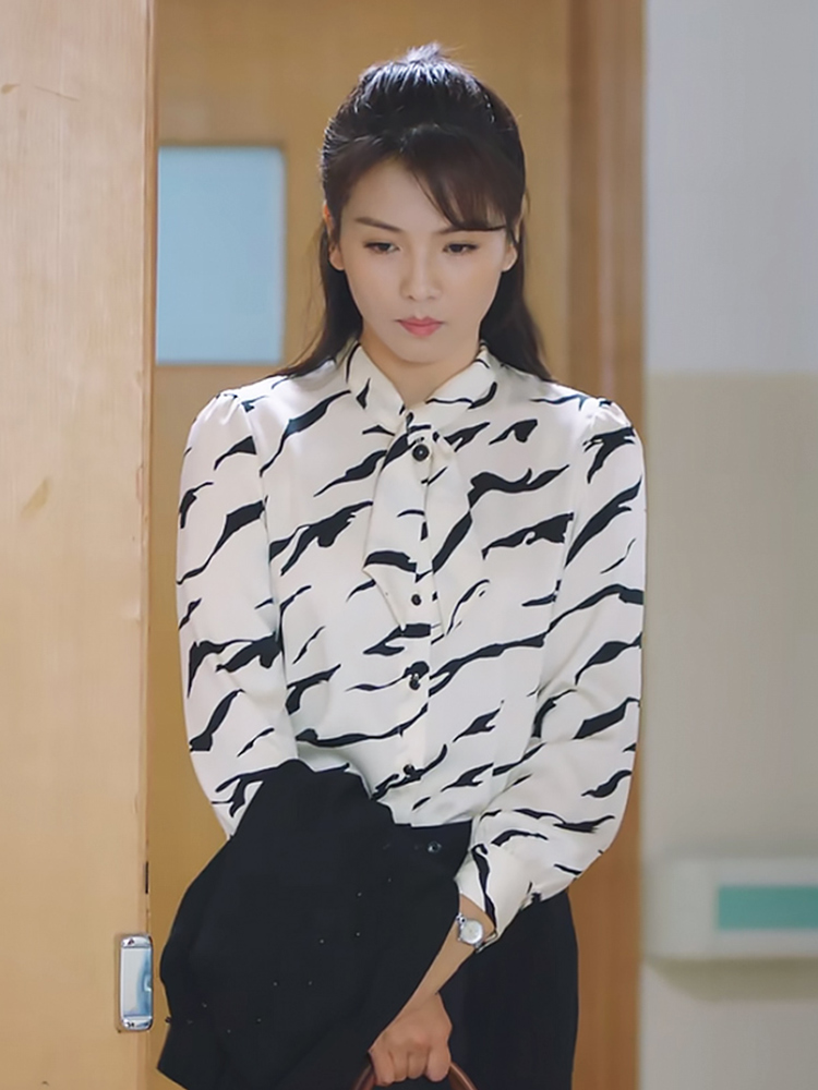 星辰大海刘涛简爱同款衣服斑马条纹仿真丝衬衫女时尚休闲气质上衣