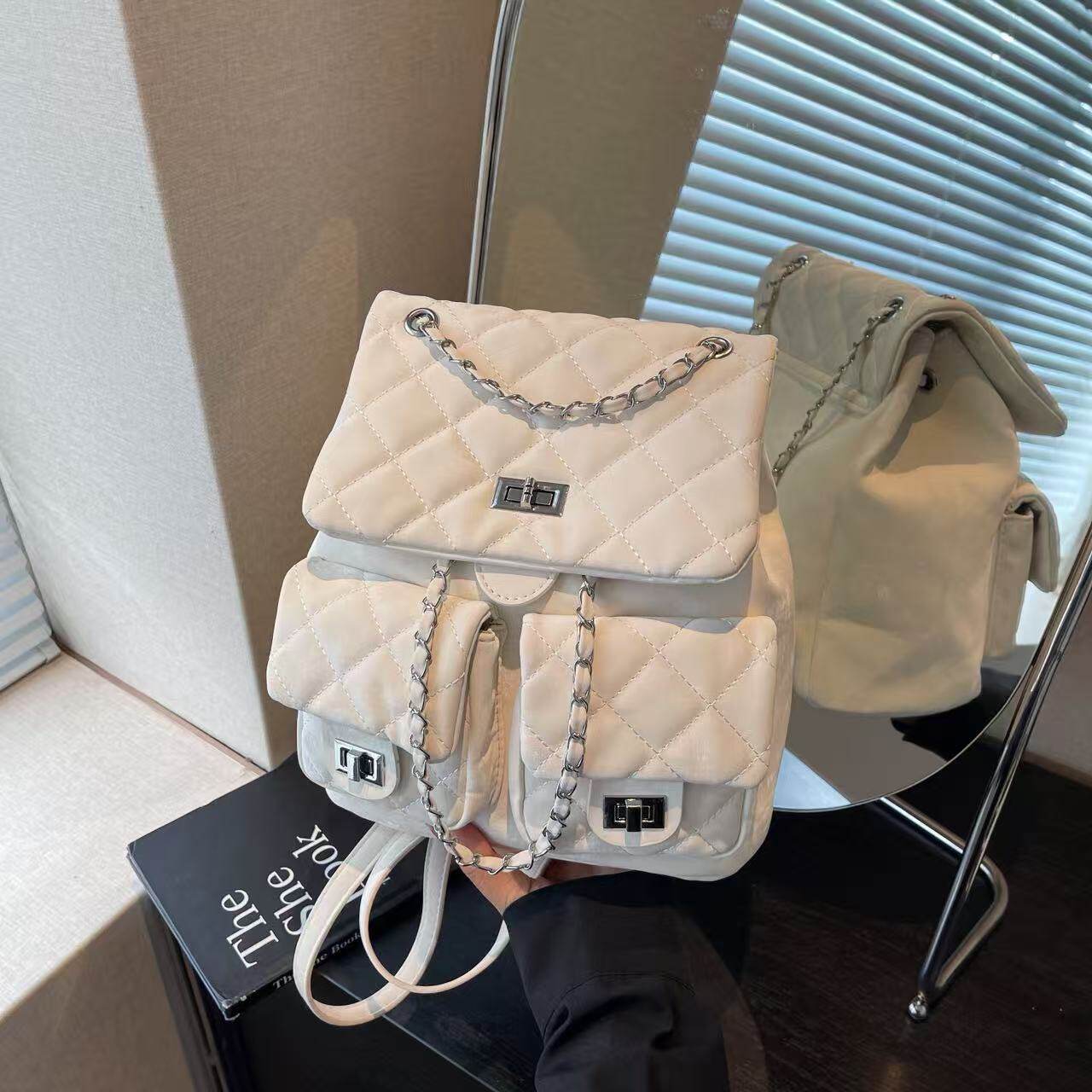 艾米兔女包2026新款时尚休闲单肩包可爱小众学院风双肩包