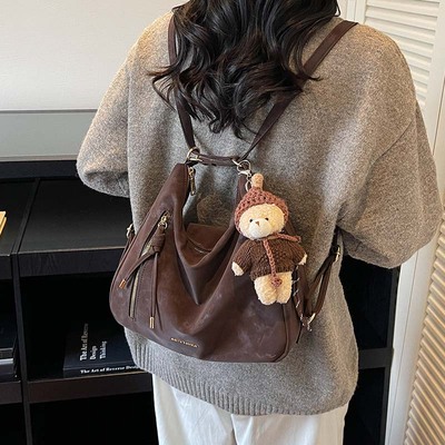 艾米兔女包2025新款通勤时尚百搭双肩包简约纯色大容量单肩托特包