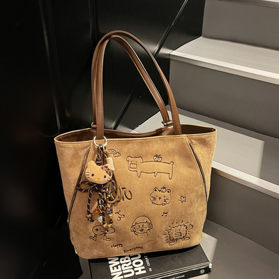 艾米兔女包2026新款潮流洋气质感手提单肩大容量百搭通勤双肩包