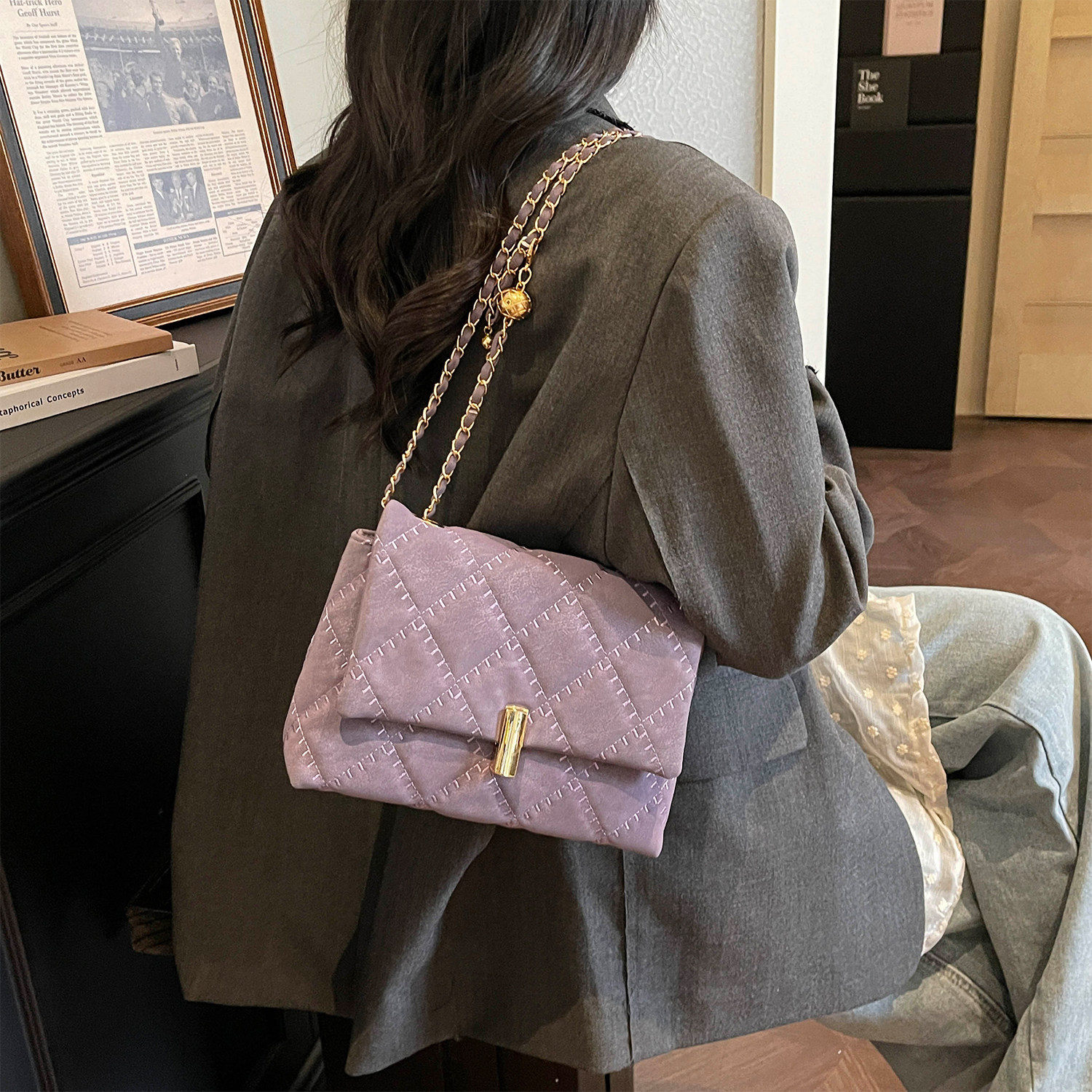 艾米兔女包2026新款百搭通勤菱格纯色通勤简约洋气链条潮流单肩包
