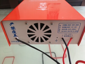 厂金辉智能快速电瓶充电器12V24伏大功率充满自停无极通用80A修复