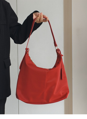 新款包包红色水桶托特包女大容量通勤单肩包喜庆婚包拉链腋下包潮