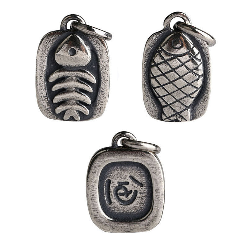 925纯银小鱼吊牌鱼骨银饼侧挂古文字鱼字牌吊饰小侧挂diy手链配饰