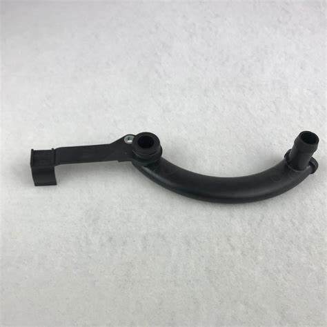梅赛德斯奔驰机油散热器水管