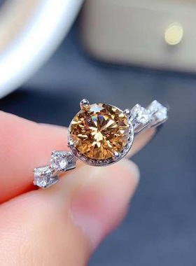 戒指女2克拉八心八箭仿香槟色摩根石硞石镶满钻简约镀白金戒指