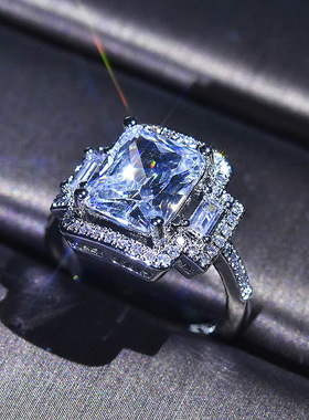 结婚戒指公主气质八心八箭仿真莫桑钻方形硞石白金色钻戒珠宝礼物