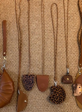 皮革腊肠狗小熊吊坠墨镜收纳包项链配饰百搭毛衣链小众设计感项饰