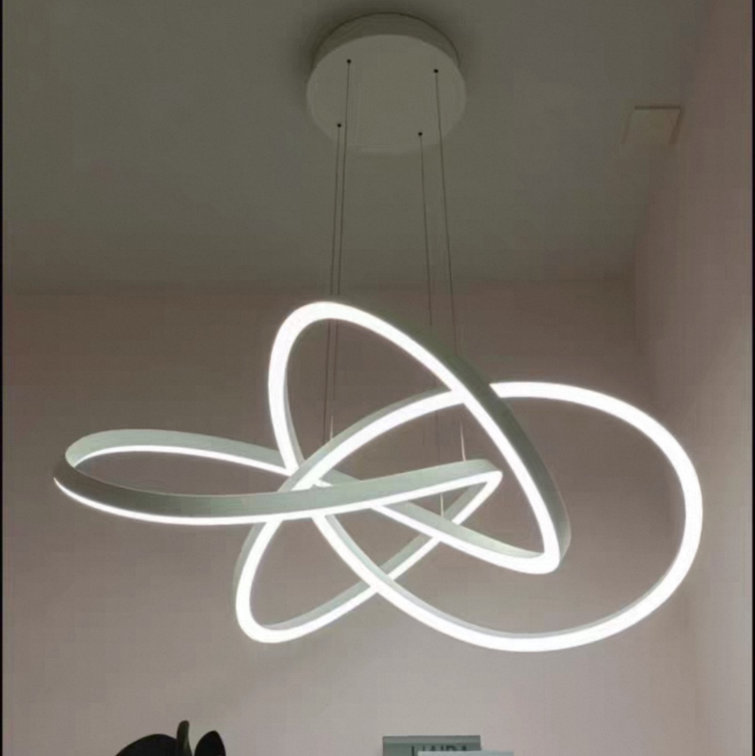 线下实体店灯具现代简约时尚豪华客厅餐厅卧室书房轻奢吊灯舞奶油