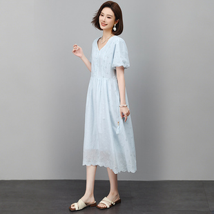 纯棉裙子女款2026新款收腰显瘦洋气时尚减龄方V领减龄休闲连衣裙