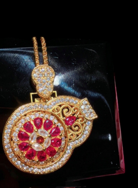 古法金色 丝光蝶影点钻蝴蝶宝石项链 新中式 花窗可转动葫芦套链