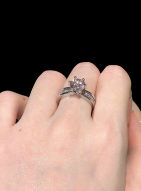 帕帕拉恰粉皇冠戒指时尚八心八箭镀18K金大克拉6爪锆石婚戒百搭