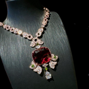 卢比莱 鸽血红泪滴宝石耳环 苏富比 镀18K金 蜂巢石榴红锆石耳环