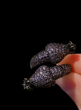 枯叶蝴蝶钢琴黑宝石耳环 星河璀璨 镀18K金 凸圆球锆石两戴耳钉