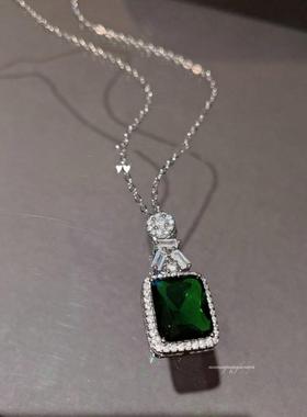 哥伦比亚祖母绿戒指套装