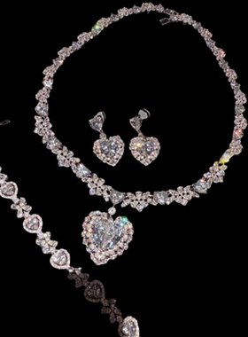 意大利奢华宫廷花神爱心宝石项链 Vintage 花瓣爱心锆石手链百搭