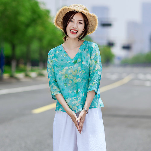 2025夏季新款轻薄苎麻文艺印花T恤女宽松V领清新小上衣套头衫休闲