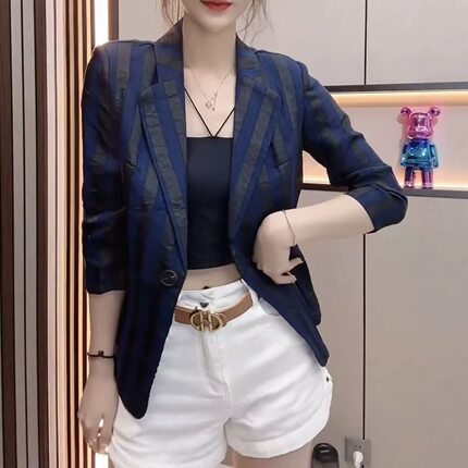 今年流行特惠2632509新大爱美依缘2026新款洋气翻领竖条小西服
