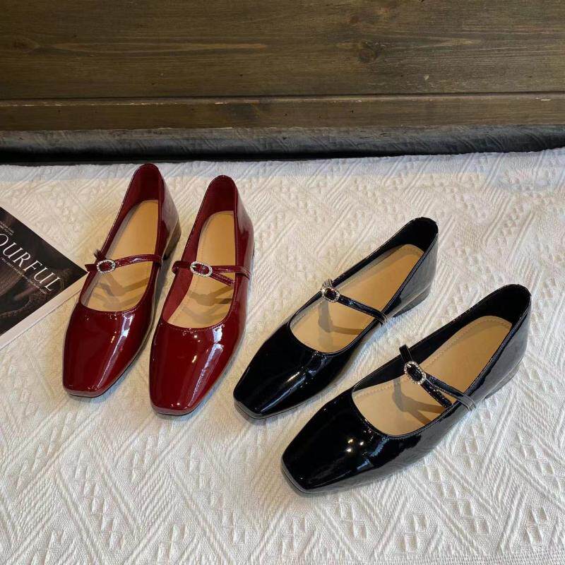 红色玛丽珍鞋女2026新款春季法式方头粗跟低跟漆皮浅口一字带单鞋