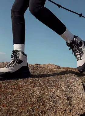 探路者高帮登山鞋男TFBBBN91707秋冬户外运动保暖英伦工装鞋软底