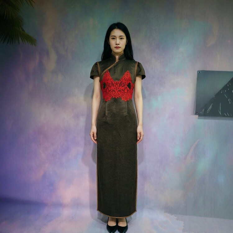 高级定制咖色真丝香云纱旗袍长款拼接红色蕾丝花边中式连衣裙修身