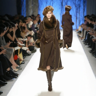 高级定制秀场同款摩卡棕羊绒大衣冬拼接狐狸毛皮毛外套中长款奢华