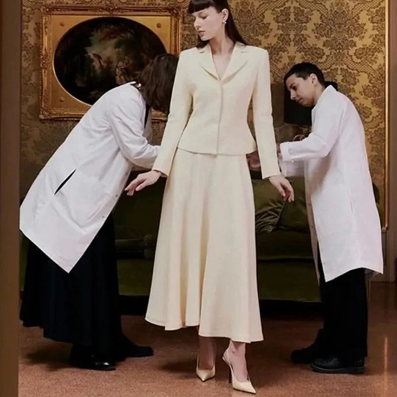 高级米白色时尚外套+大摆半裙名媛优雅丝毛套装裙女长款秋季修身