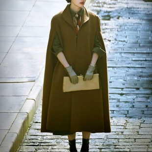 欧尚高端定制棕黄色纯羊毛斗篷大衣冬长款披风外套英伦风宽松时尚