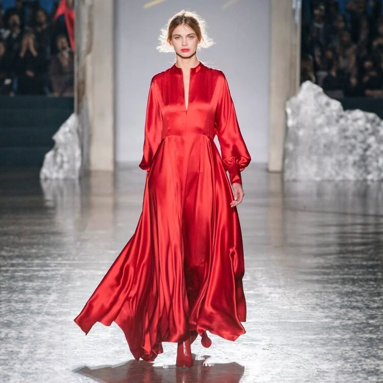 高级定制灯笼袖V领红色真丝连衣裙收腰优雅宴会年会婚礼礼服长裙