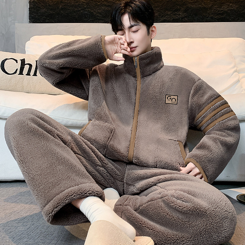 可外穿秋冬天男青年宽松大码暖绒保暖法兰绒家居服睡衣休闲套装