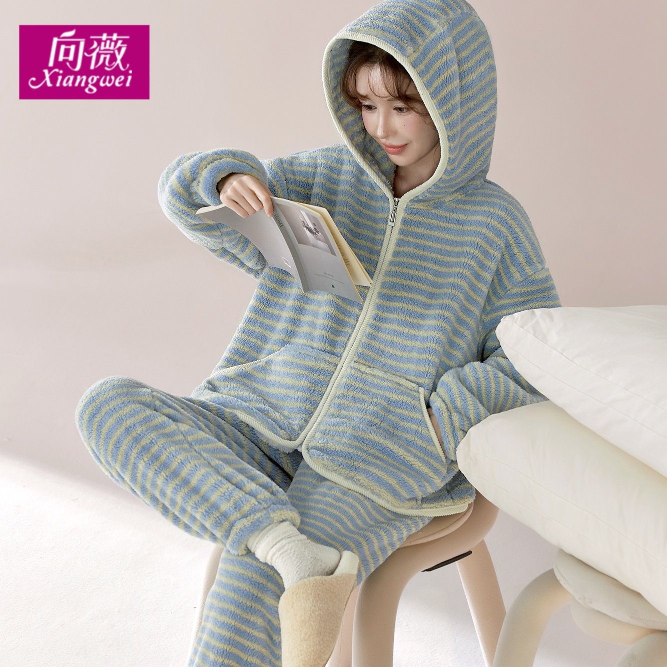 慵懒舒适简约连帽可外穿家居服暖绒保暖法兰绒秋冬新款睡衣女套装