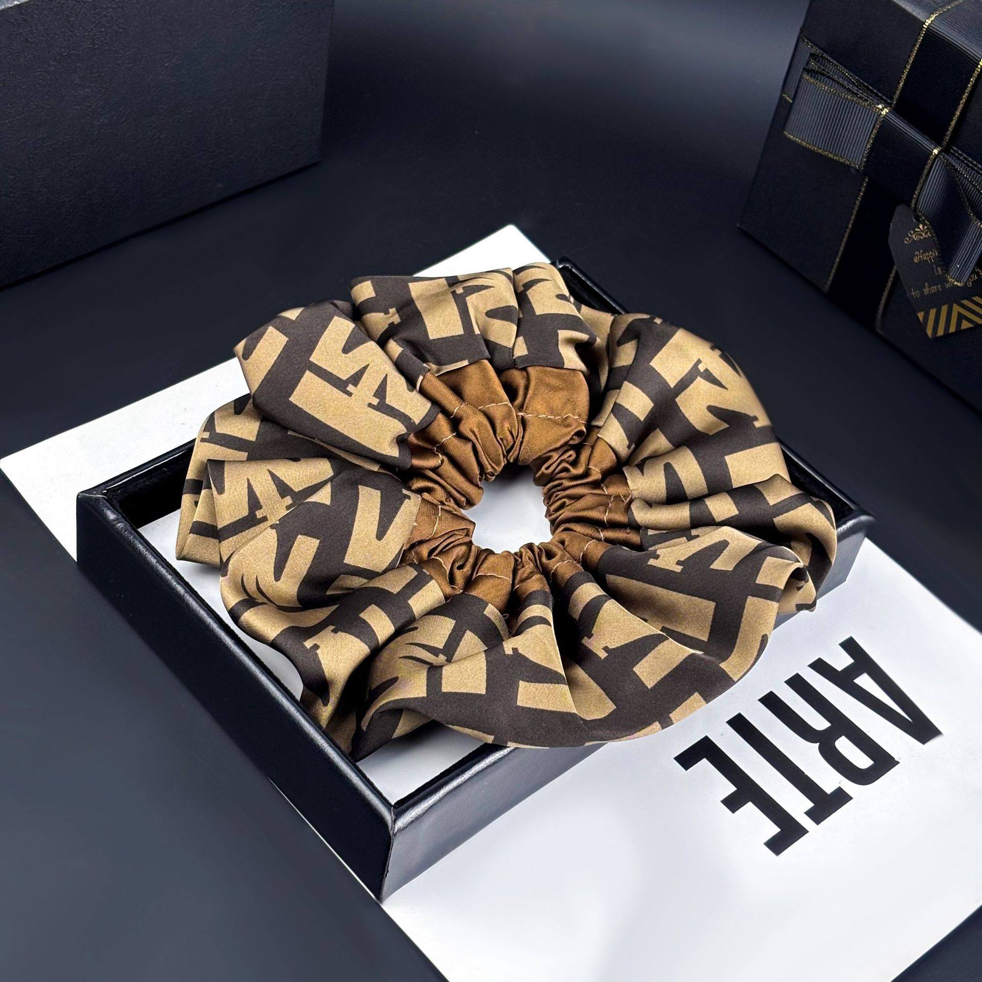 韩版气质多层花苞缎面大肠发圈黑白简约百搭扎发头绳马尾发绳头饰,家庭/个人清洁工具,发圈/发网,淘宝优惠券,粉丝福利购,淘宝优惠卷