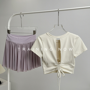 绝美羽毛球服套装女夏季带胸垫速干短袖健身服户外专业打球训练服