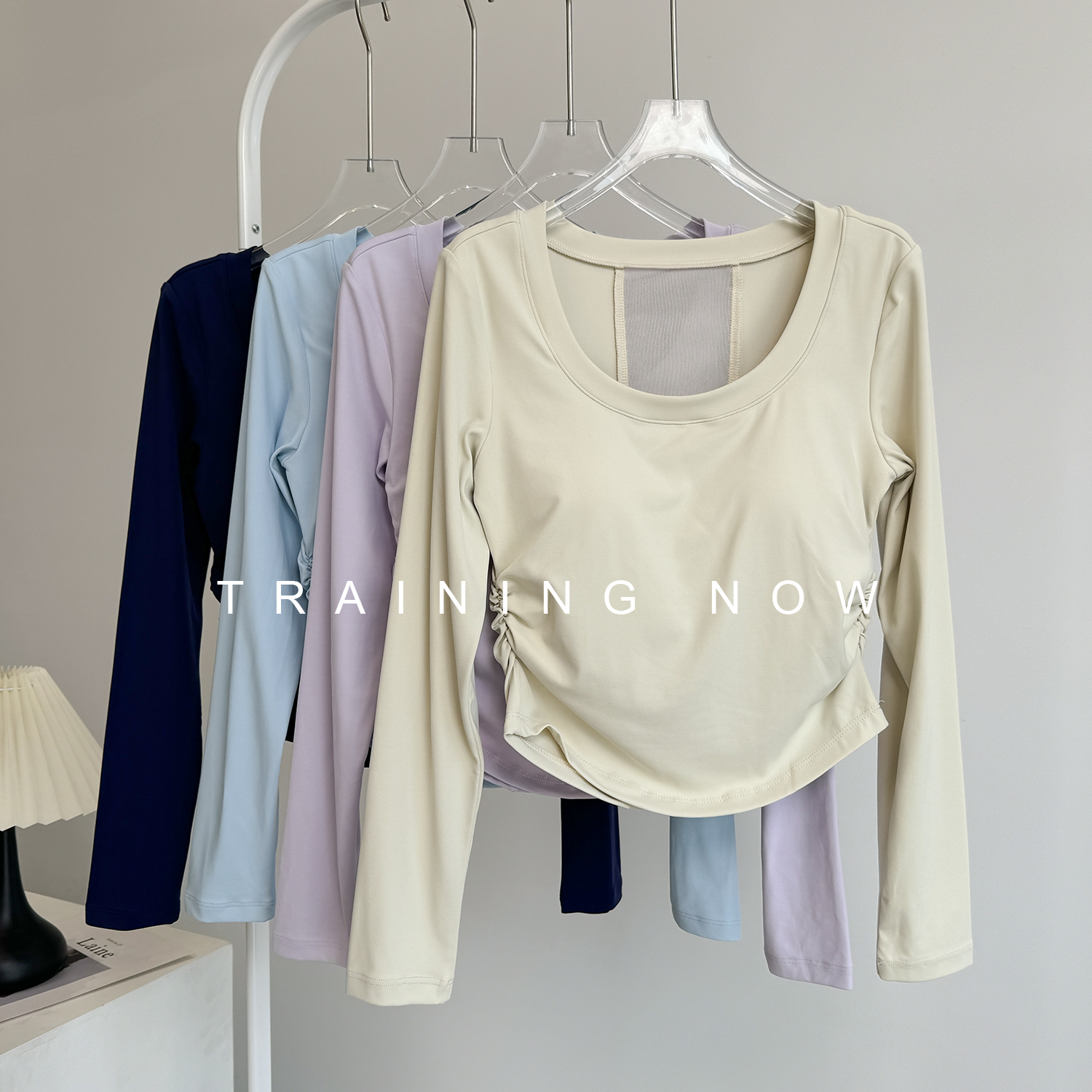 带胸垫瑜伽服上衣女秋季绝美时尚健身运动普拉提长袖好看2025新款