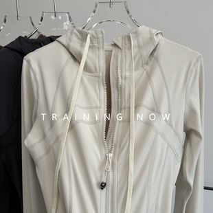 运动外套女显瘦立领连帽修身 晨跑步瑜伽服上衣秋冬 健身夹克长袖