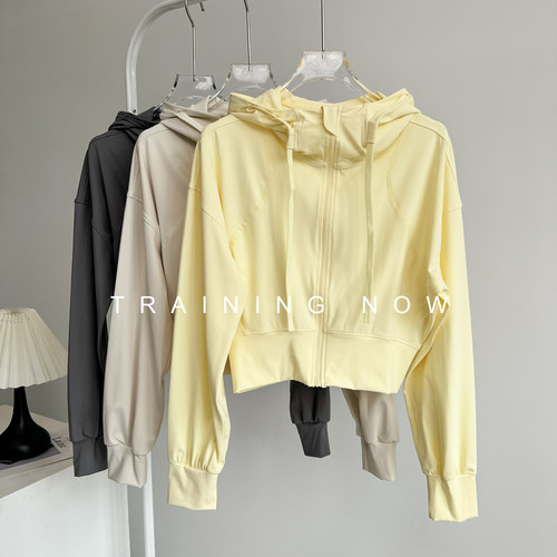 连帽运动外套女秋季短款宽松收腰显瘦户外跑步速干瑜伽健身服上衣