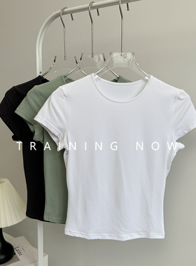 瑜伽服短袖女夏季圆领修身跑步速干上衣高颜值薄款运动健身T恤