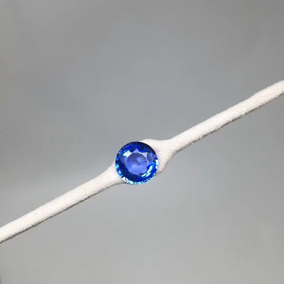 【品牌现货】天然矢车菊蓝宝石裸石圆形切割高货珠宝首饰专柜正品