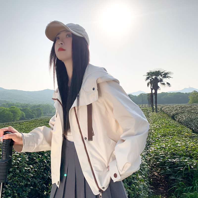春秋季外套女款冲锋衣2025新款爆款小个子夹克登山服户外软壳薄款
