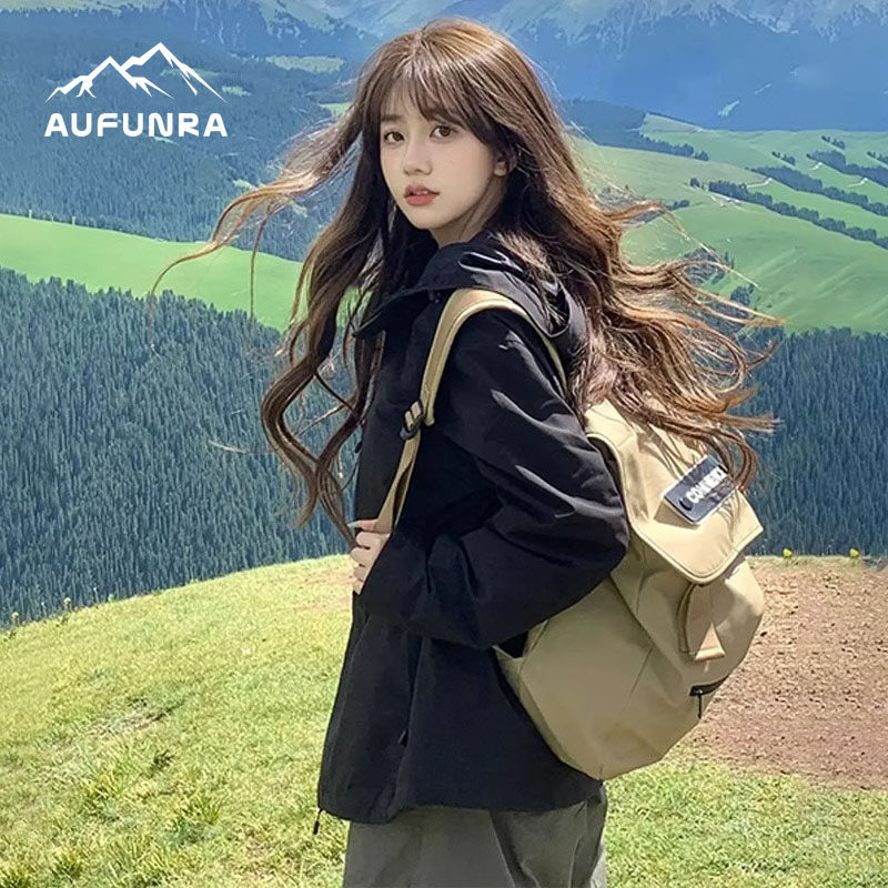 AUFUNRA黑色防晒冲锋衣外套女秋季宽松户外运动登山连帽夹克上衣
