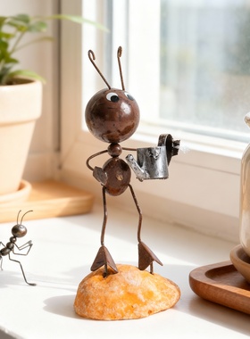 可爱蚂蚁浇水壶金属桌面摆件