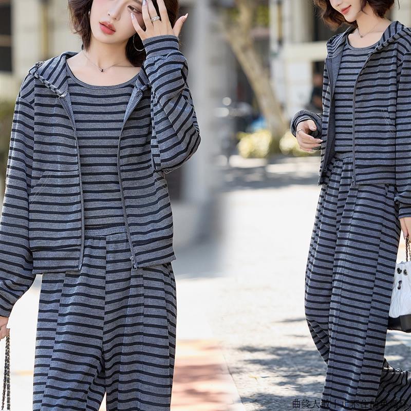 条纹连帽卫衣休闲运动套装女2025新款秋季通勤穿搭运动服三件套裤