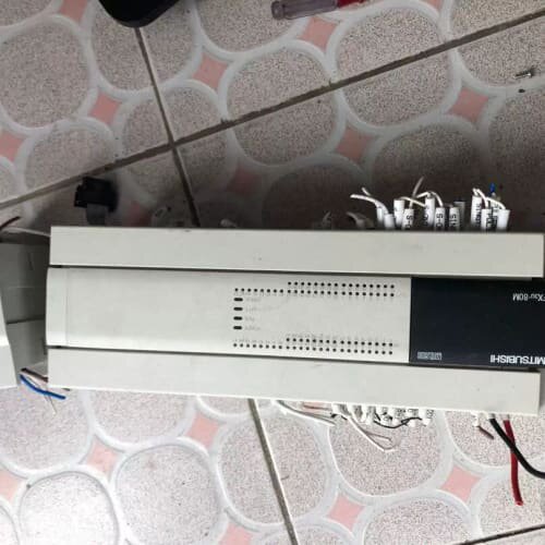 议价PLC。FX3U-80MT/ES-AFX2N—1PG