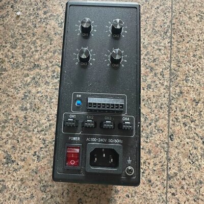 议价光源控制器SLAPS244T100240v输入24