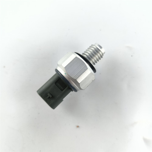 适配荣威I5 D5 D7RX522款 EIMAX8名爵MG5mg7 23款机油压力传感器