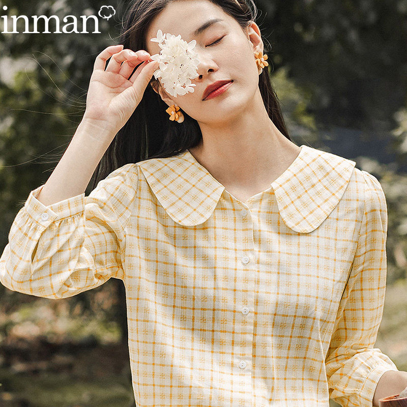 茵曼旗舰店2020新款早秋短款衬衫格子娃娃领上衣女装日系甜美森系