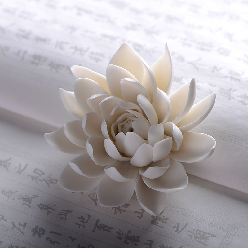 纯手工立式线香香炉家用室内供奉点香台插香座香托陶瓷莲花摆件