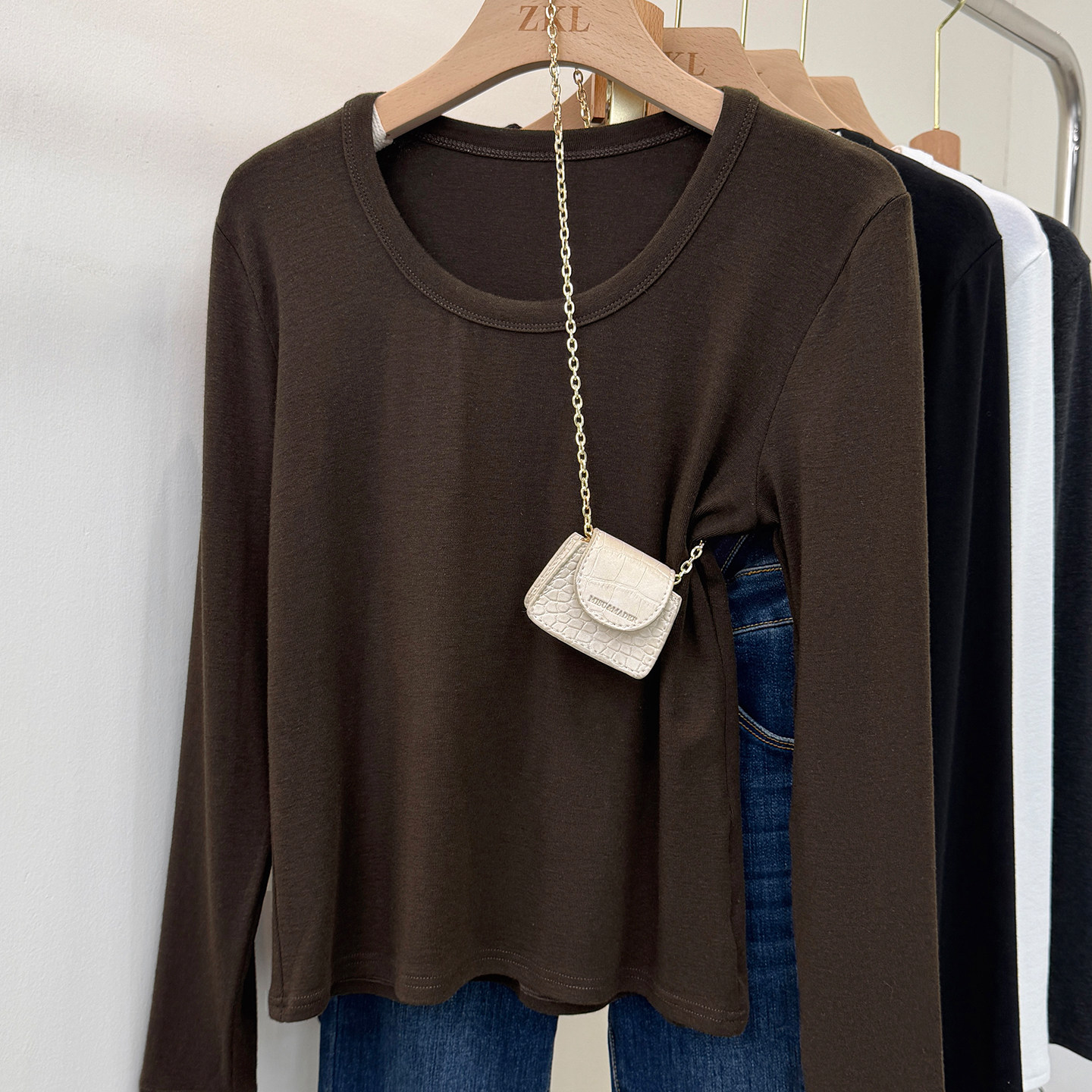 简约韩风小个子U领长袖t恤女2026春秋季流行短款内搭打底衫上衣潮,女装/女士精品,T恤,淘宝优惠券,粉丝福利购,淘宝优惠卷