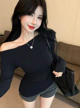 美式复古辣妹斜领露肩长袖T恤