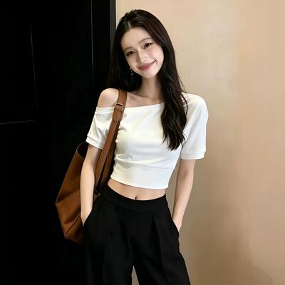 白色斜肩纯欲露腰短款女T恤
